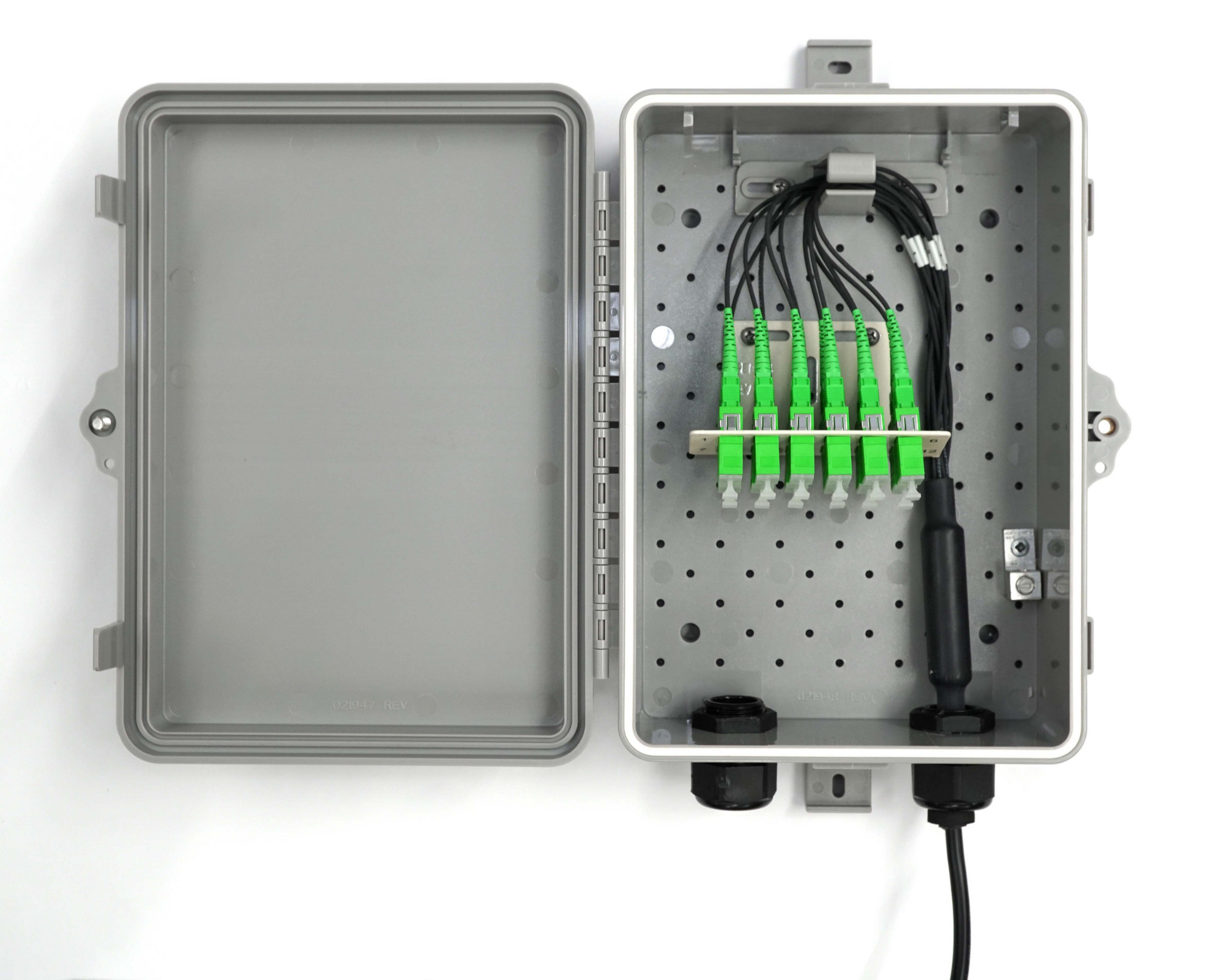 Cellular Data Box FieldSmart Fiber Delivery Small Cell Wall Box | Clearfield