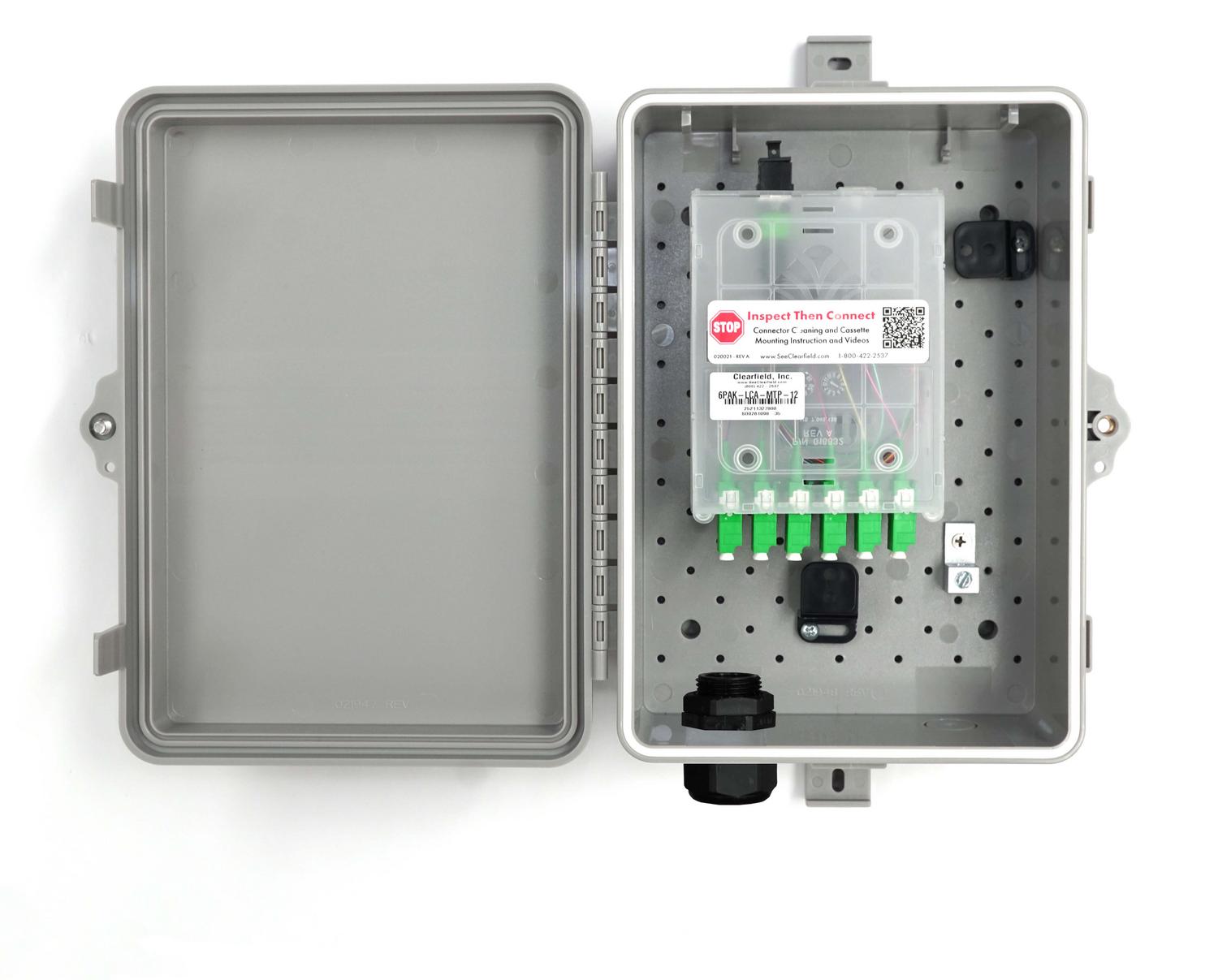 FieldSmart Small Count Delivery Fiber Wall Box for xPAK